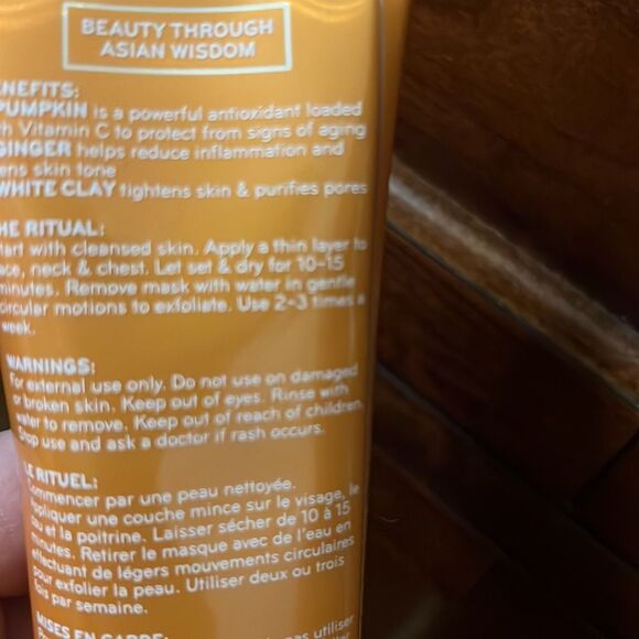 Purlisse pumpkin and ginger detoxification charcoal mask 🎃 - Picture 4 of 4